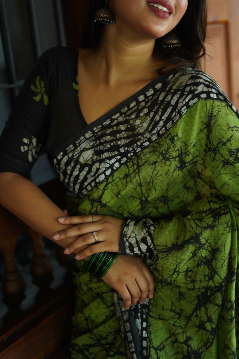 Arfa Fashion House Green Combination Pure Chanderi Cotton Batik Printed Saree | Grocsy
