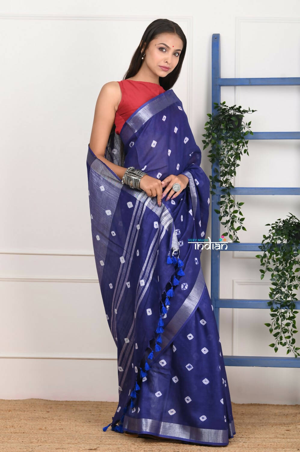 Very Much Indian Handmade Tie And Dye Cotton Saree By Women Weavers - Indigo Blue | Grocsy