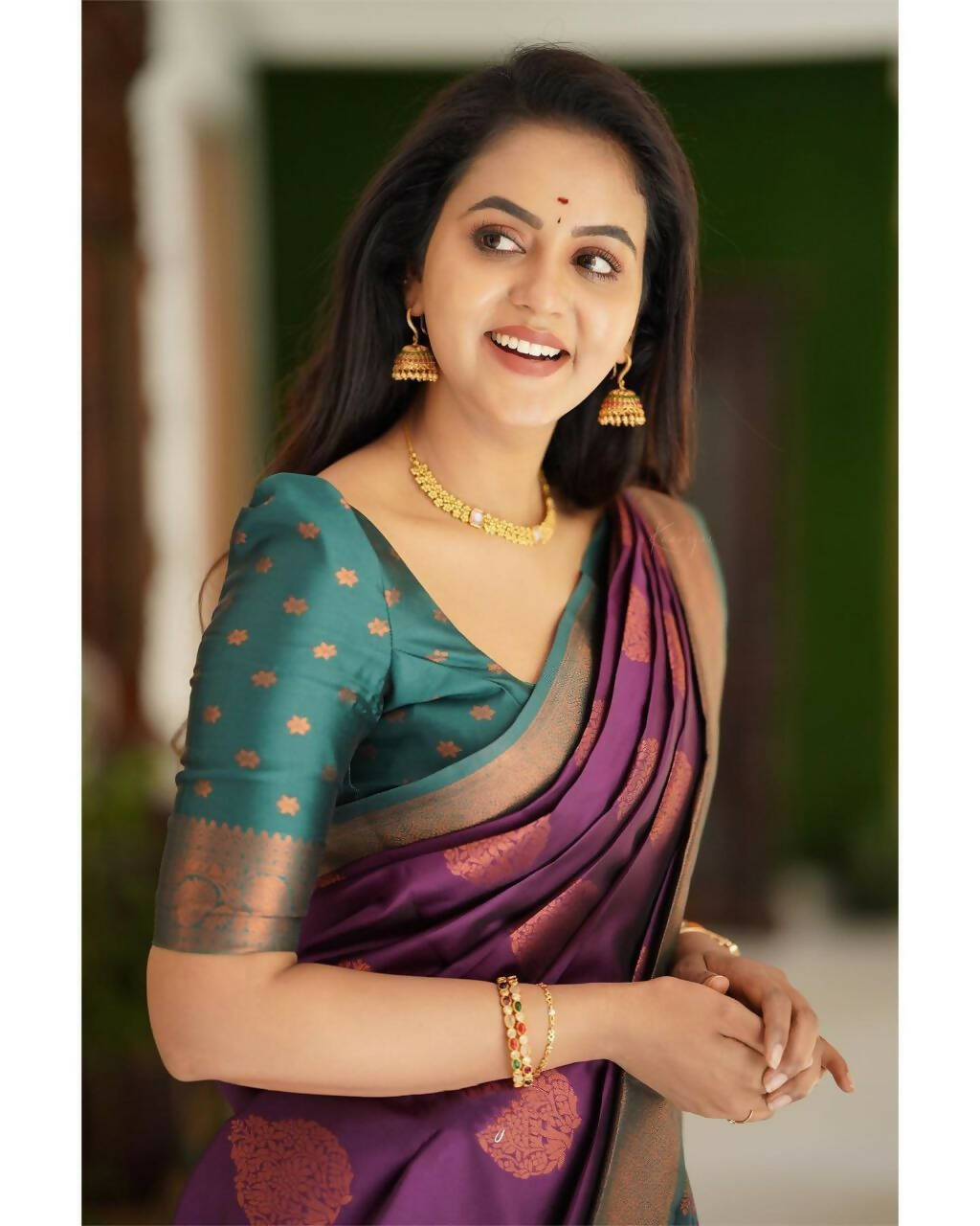 DEIANA'S Beautiful Designer Golden zari Soft Lichi Silk Saree - Majenta | Grocsy