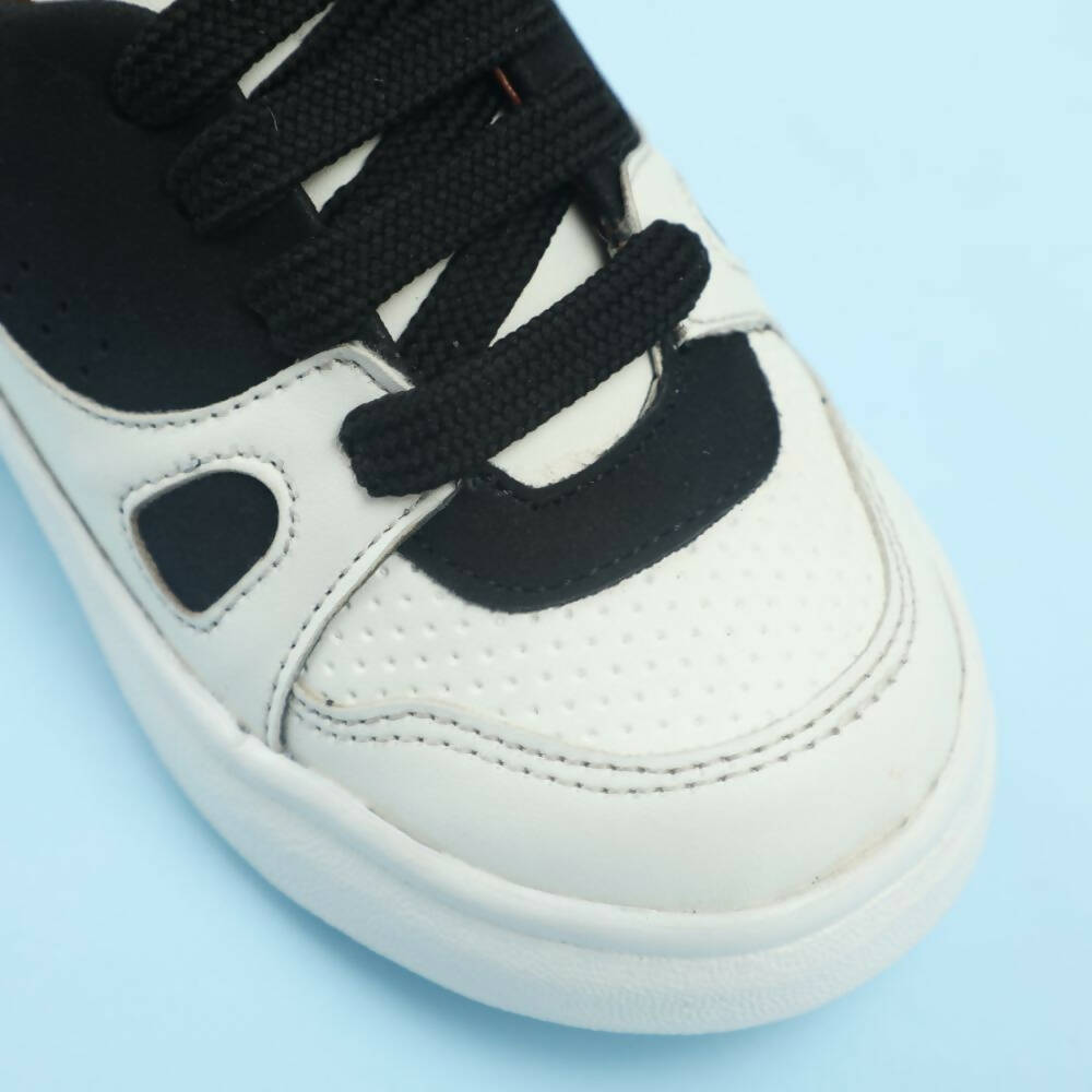 Tiny Bugs Boys Lace Up Casual Shoes - White & Black | Grocsy