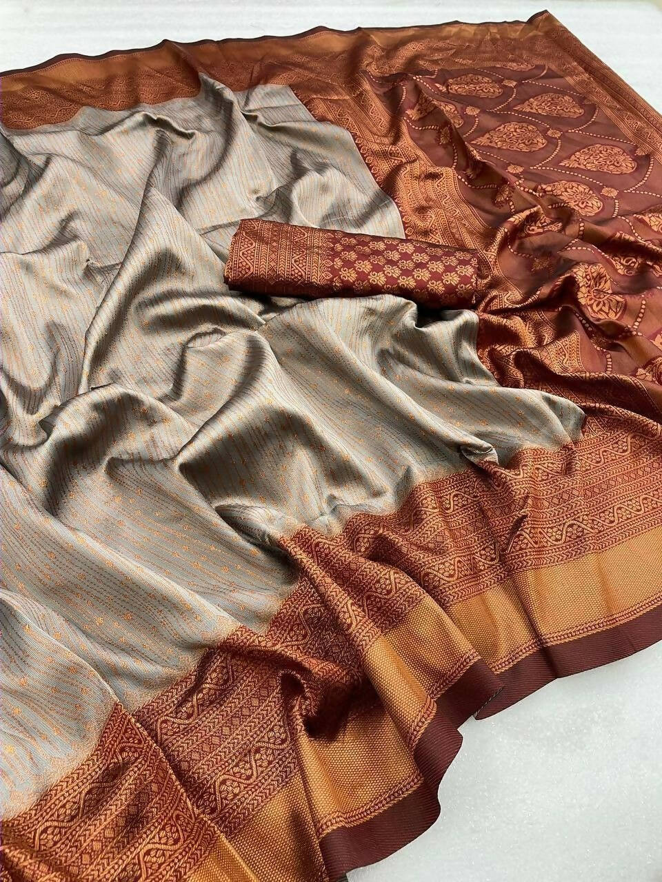 DEIANA'S Beautiful Designer Golden zari Soft Lichi Silk Saree - Cream | Grocsy