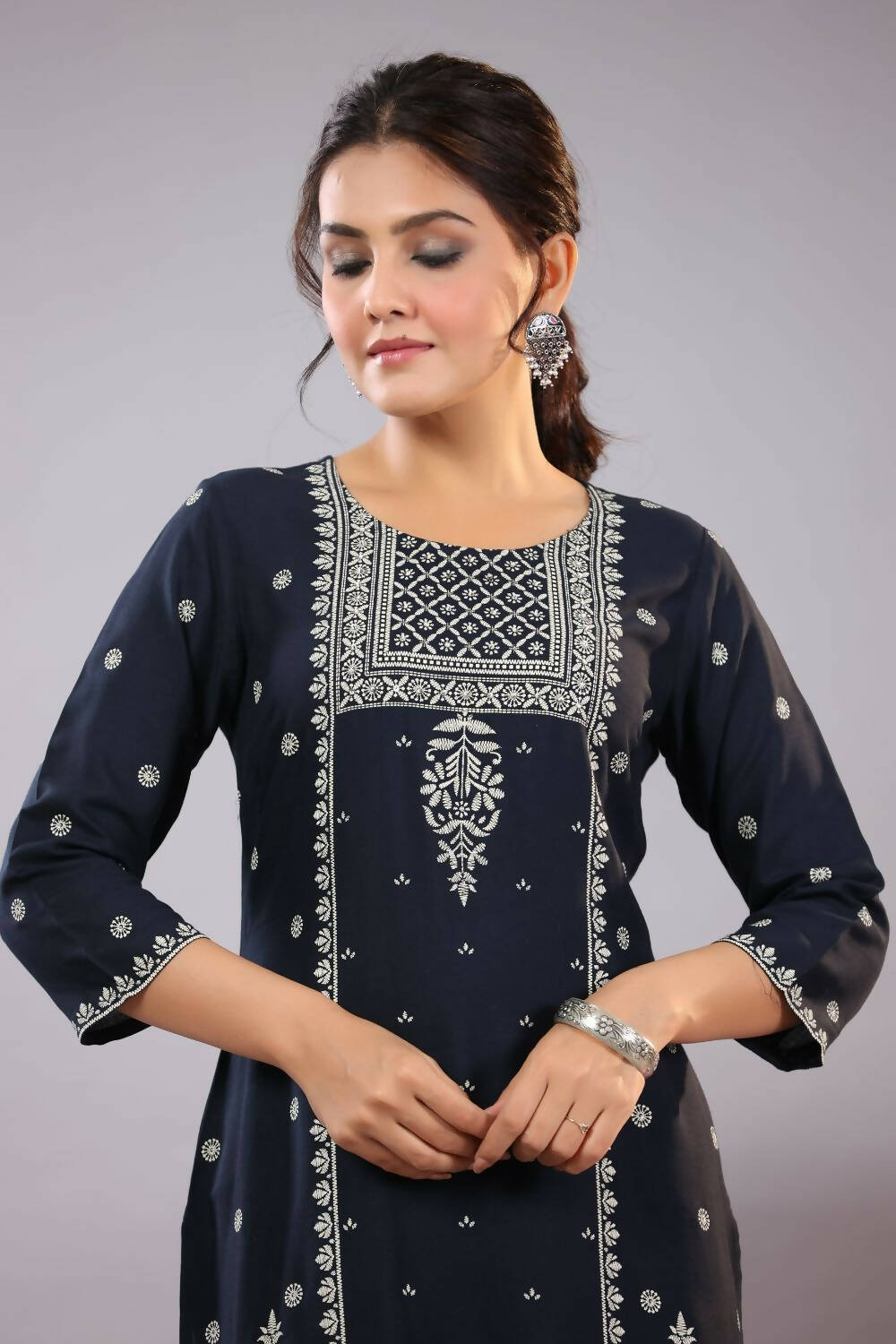 Juniper Women Navy Blue Rayon Printed Knee Length Straight Kurta | Grocsy