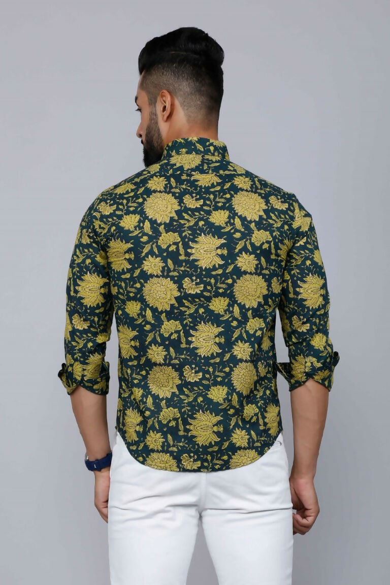 Miravan Men's Cotton Printed Full Sleeve Slim Fit Spread Neck Green Shirt | Grocsy