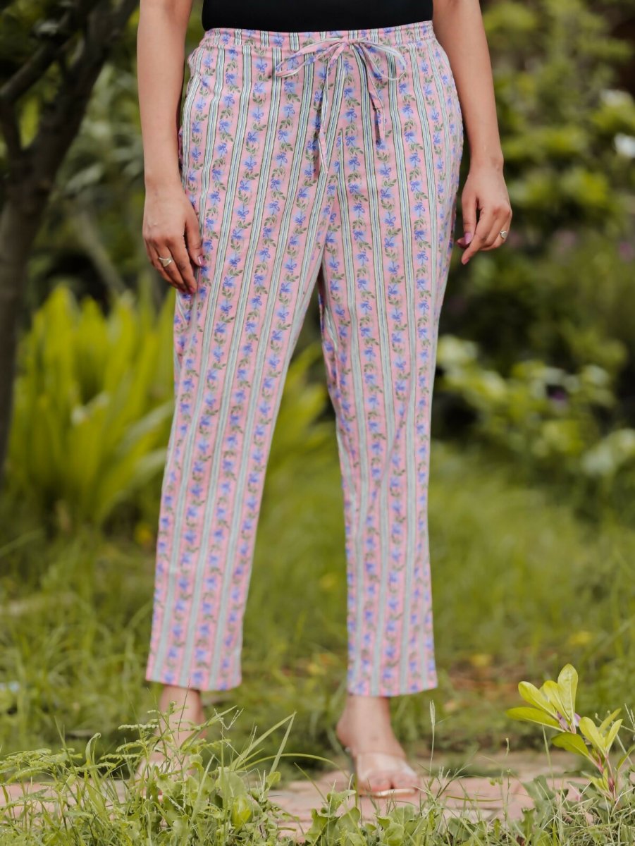 Aramya Straight Soft Cotton Floral Print Women's Kurta Set - Pink | Grocsy