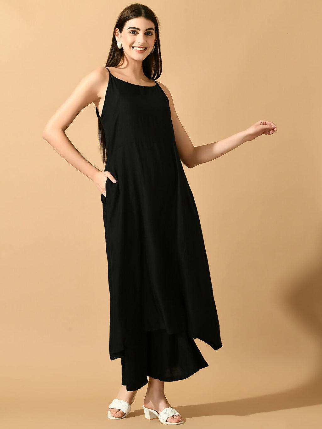 Myshka Women's Black Solid Party Kurta Sets | Grocsy