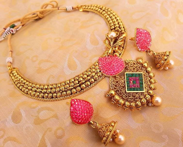 Pink & Green Antique Necklace Set | Grocsy