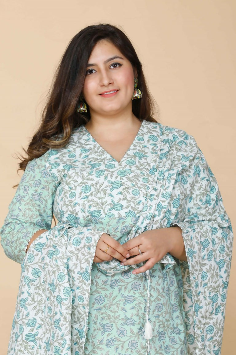 Miravan Women's Plus Size Floral Printed Straight Kurta And Palazzo With Dupatta Set | Grocsy