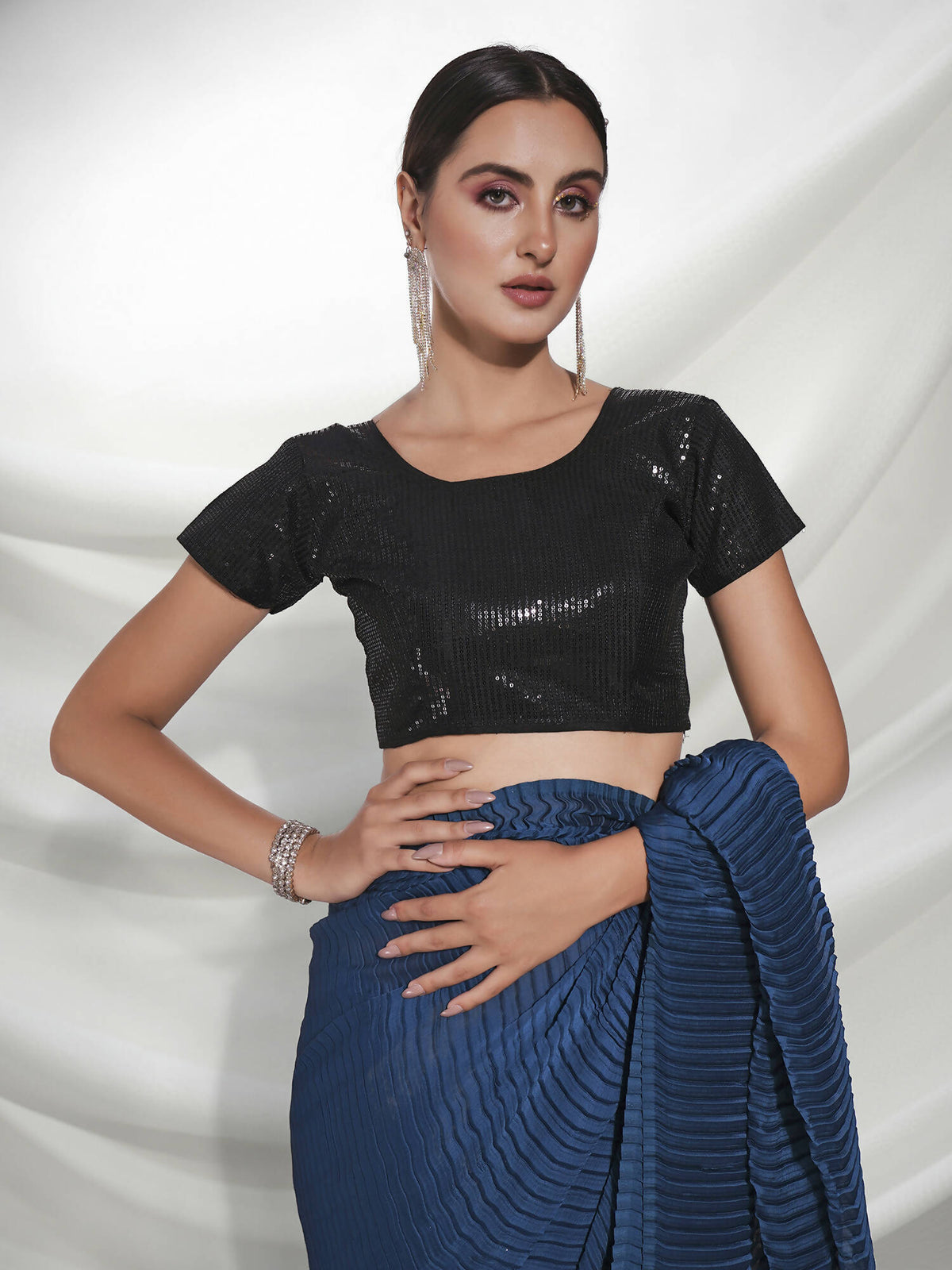 Teal Georgette Solid Texture Saree With Unstitched Blouse Piece - Rajal | Grocsy