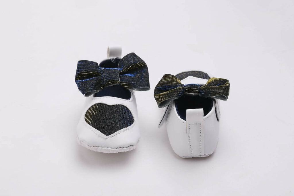 Tiny Bugs Girls Heart Bow Detailing Booties - White & Black | Grocsy