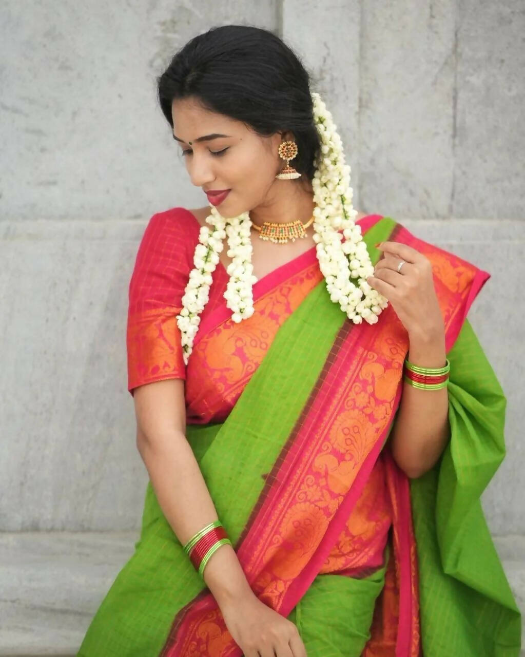 DEIANA'S Beautiful Designer Golden zari Soft Lichi Silk Saree - Parrot | Grocsy