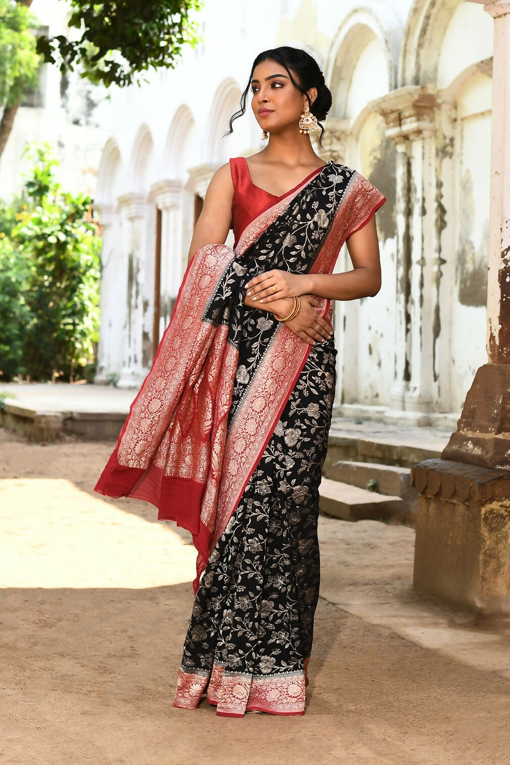 Joban Fashion Black Crepe Chiffon Pure Handloom Banarasi Silk Saree | Grocsy