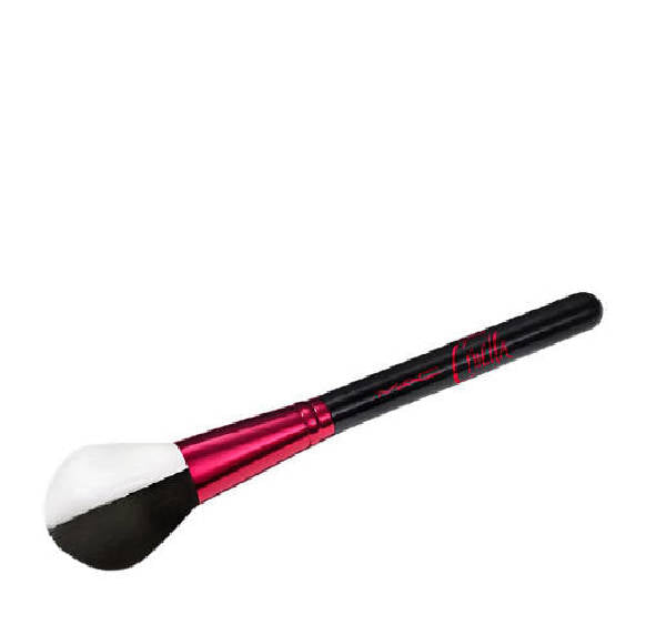 Mac 129S Powder Brush / The Disney Cruella Collection | Grocsy