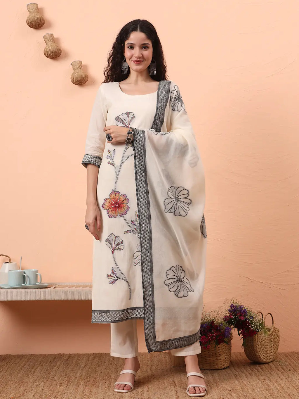 Yufta Off-White Handloom Cotton Weaved Kurta Dupatta Pant Set With Cotton Mal Lining | Grocsy