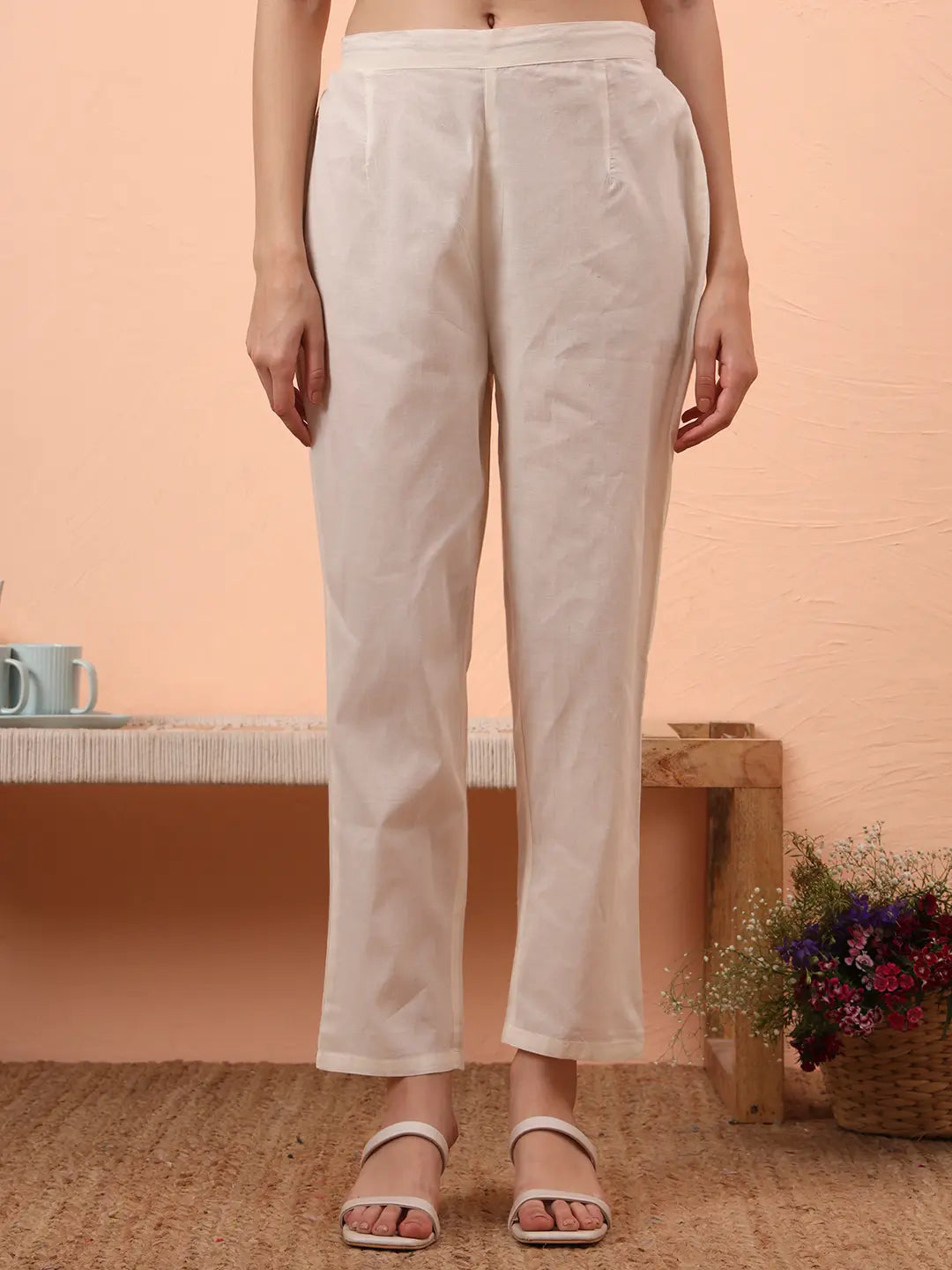 Yufta Off-White Handloom Cotton Weaved Kurta Dupatta Pant Set With Cotton Mal Lining | Grocsy