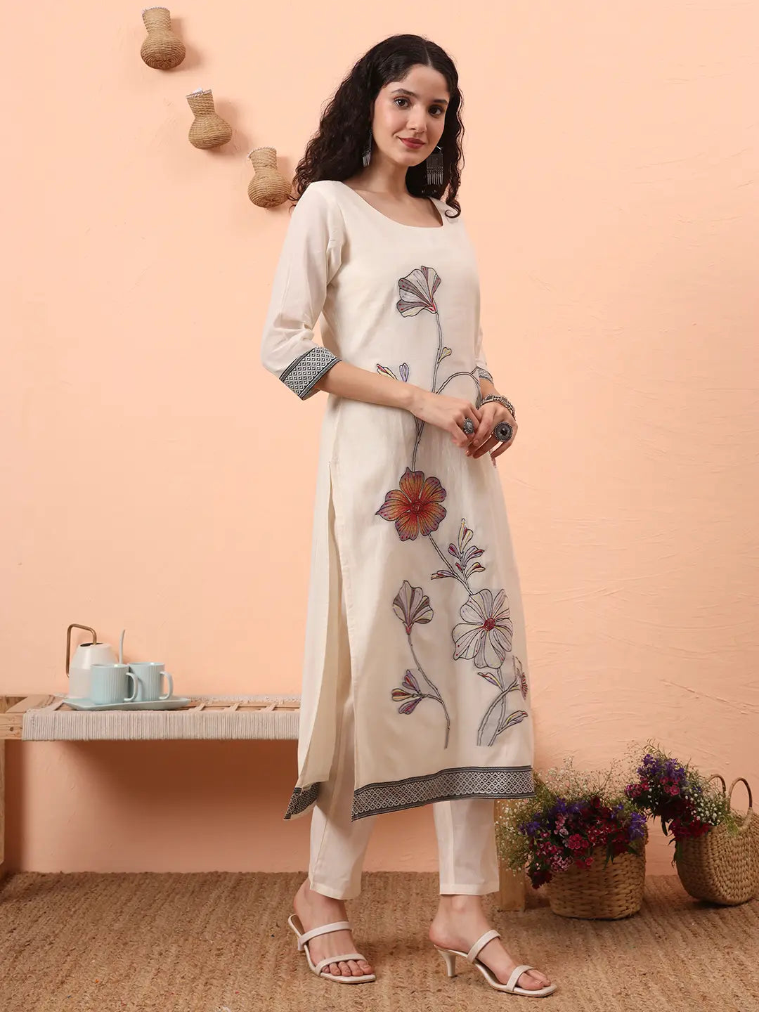 Yufta Off-White Handloom Cotton Weaved Kurta Dupatta Pant Set With Cotton Mal Lining | Grocsy