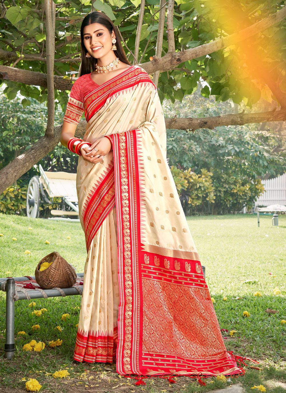 Anaita Off White Silk Saree With Blouse Piece | Grocsy