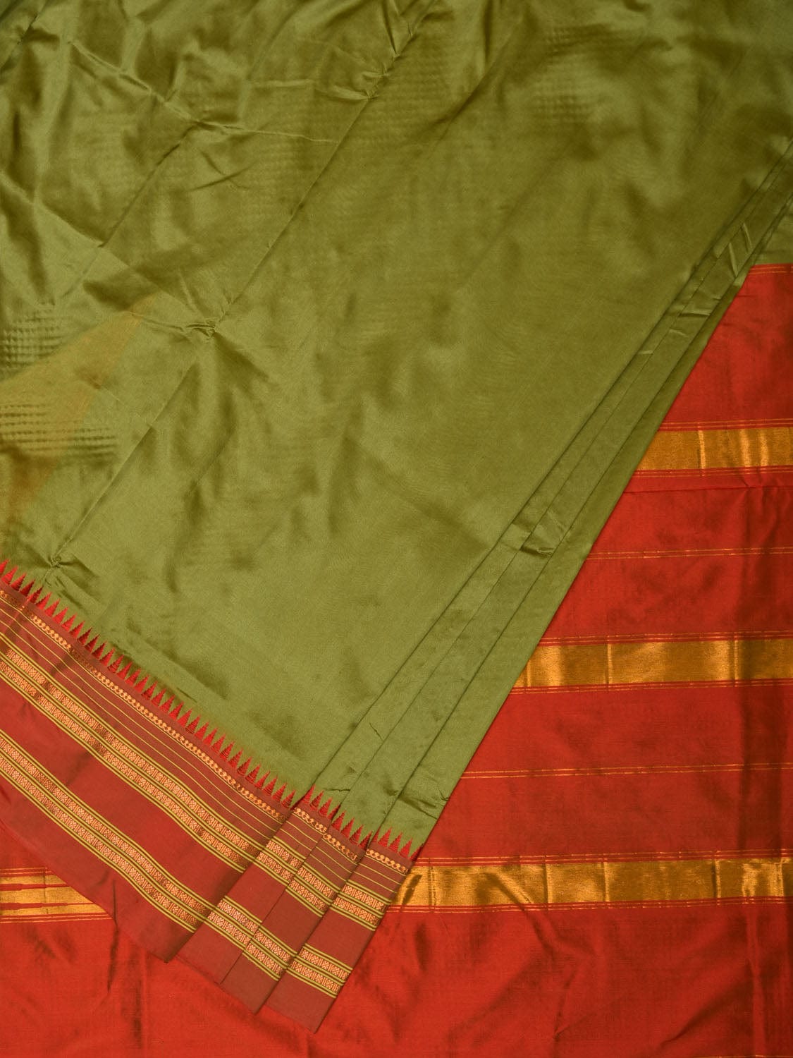 Olive and Red Narayanpet Silk Handloom Plain Saree with Traditional Border Design No Blouse - Global Threads | Grocsy