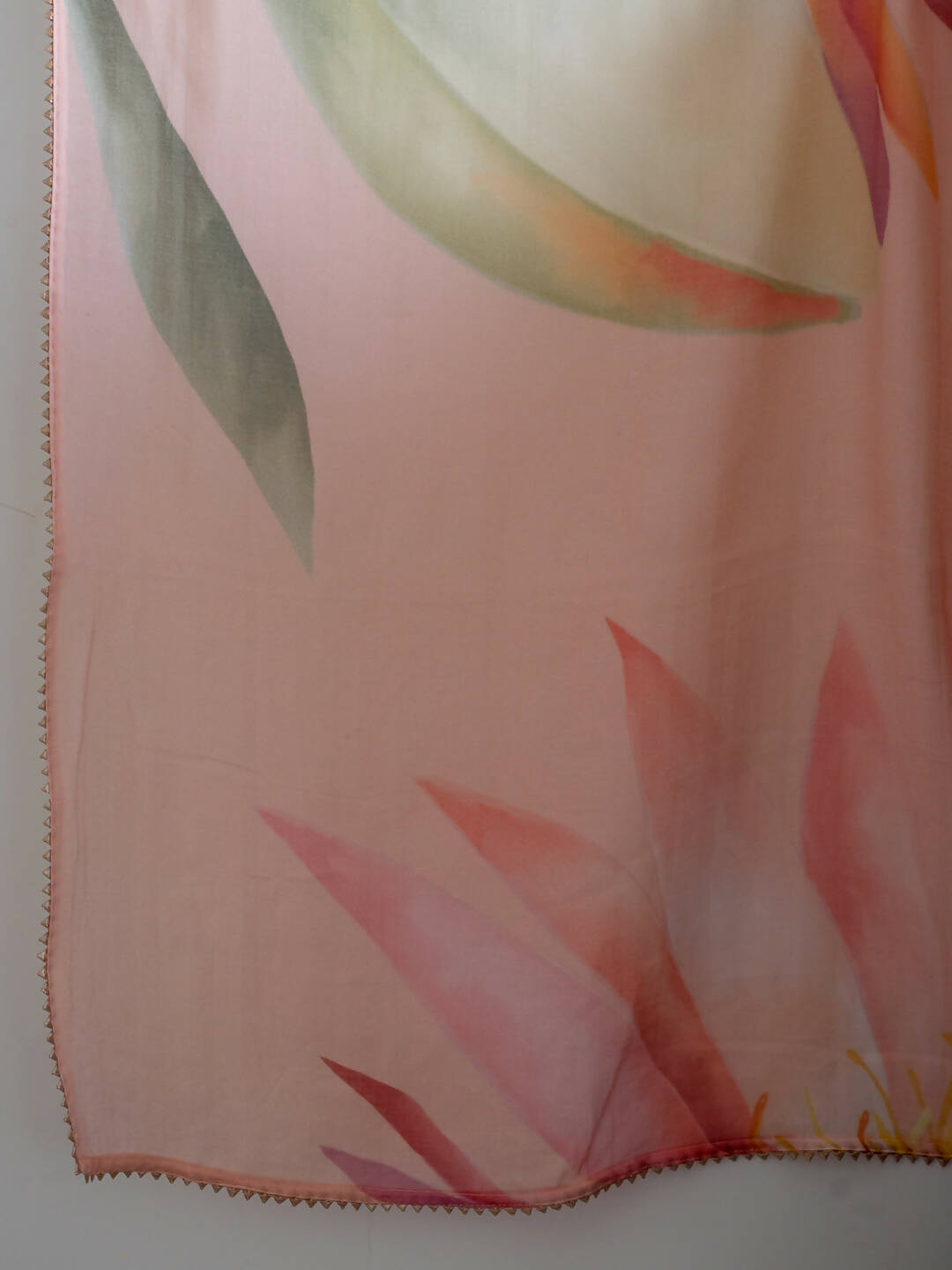 Suta Peach Floral Pure Cotton Saree | Grocsy