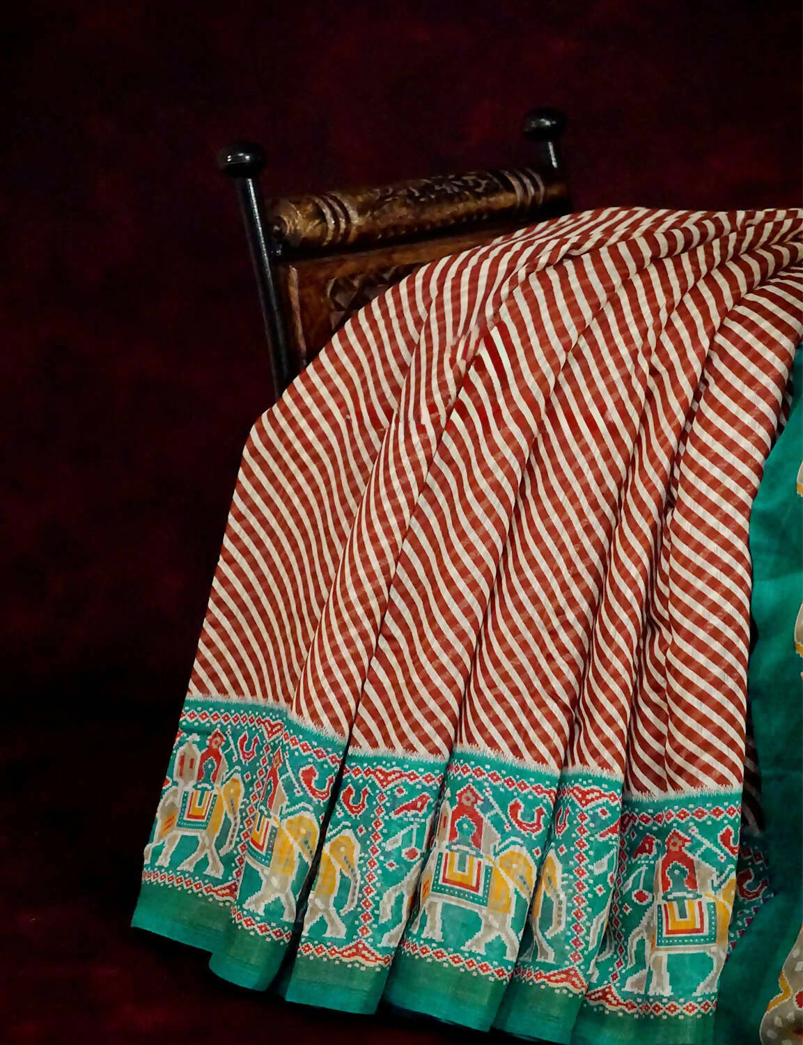 Off-White Red Striped Semi Chanderi Saree By Gayathri Reddy Designer Studio | Grocsy