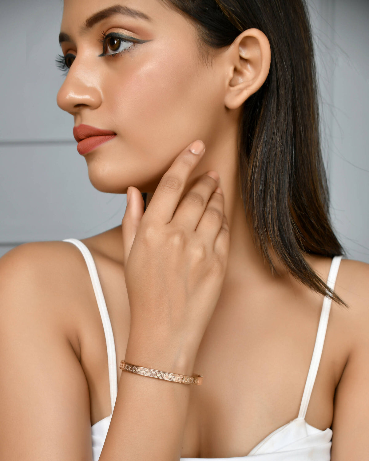 VOJ Stainless Steel Gold-Polished Bracelet