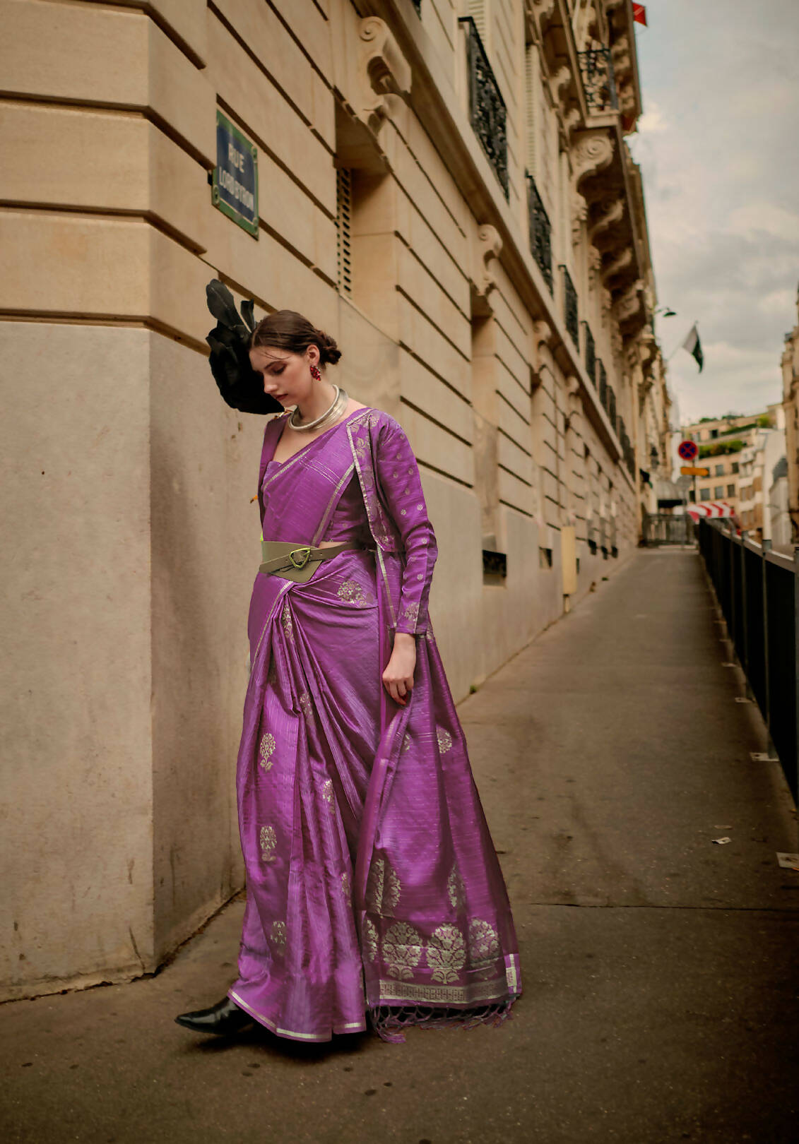 Viola Purple Weavead Thread & Zari Work, Handloom Weaving Banarasi Satin Silk Saree - Rajtex Kronicle Silk | Grocsy