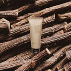 82°E By Deepika Padukone Licorice Beam SPF 40 PA+++ Sunscreen Gel With Licorice and Ceramides, UVA/UBA | Grocsy