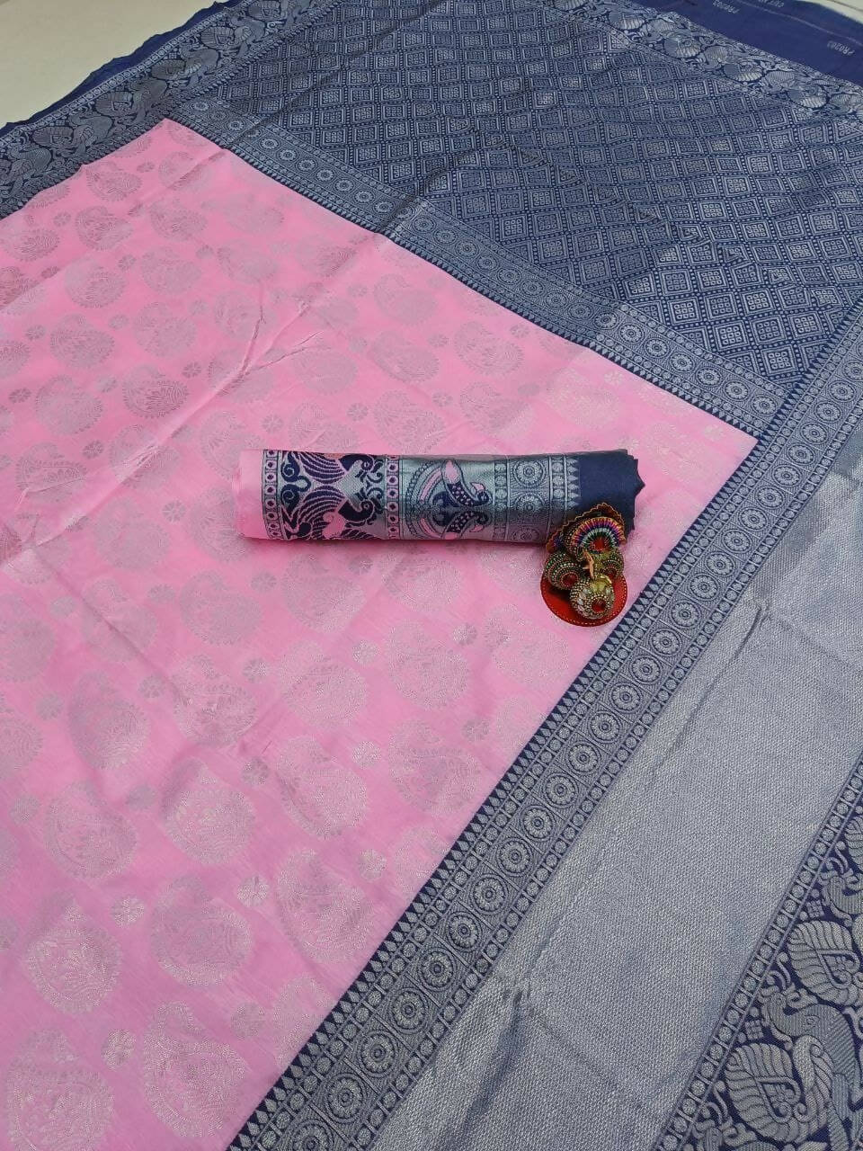 DEIANA'S Beautiful Designer Golden zari Soft Lichi Silk Saree - Light Pink | Grocsy