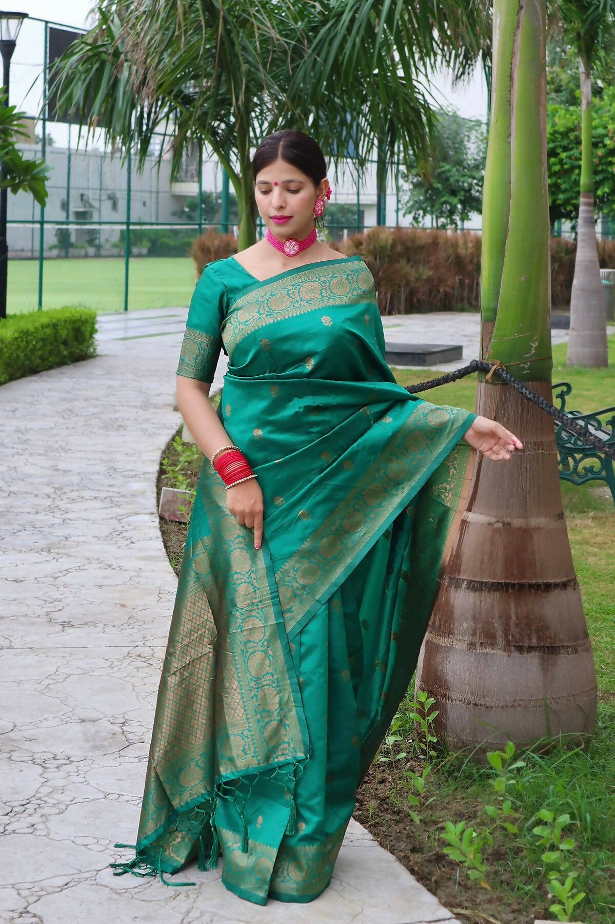 DEIANA'S Beautiful Designer Golden zari Soft Lichi Silk Saree - Teal | Grocsy