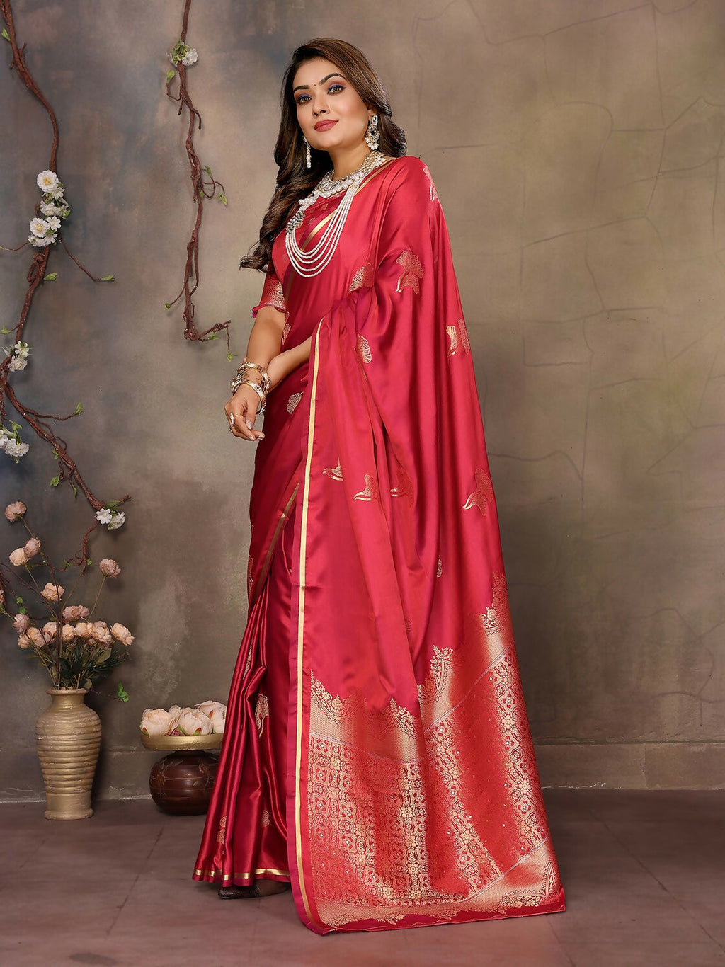 Joban Fashion Red Floral Motifs Banarasi Silk Sarees | Grocsy