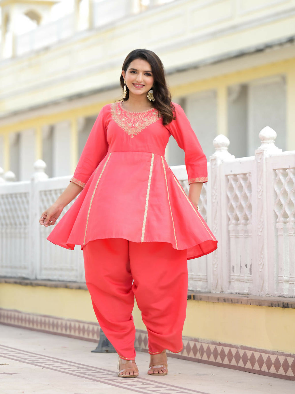 Juniper Women's Peach Solid Viscose Kurta & Pant Set With Zari & Mirror Work | Grocsy