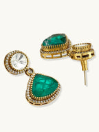 Nuyug 22K Gold-Plated Emerald Stone Centric Kundan Studded Minimal Necklace Set | Grocsy
