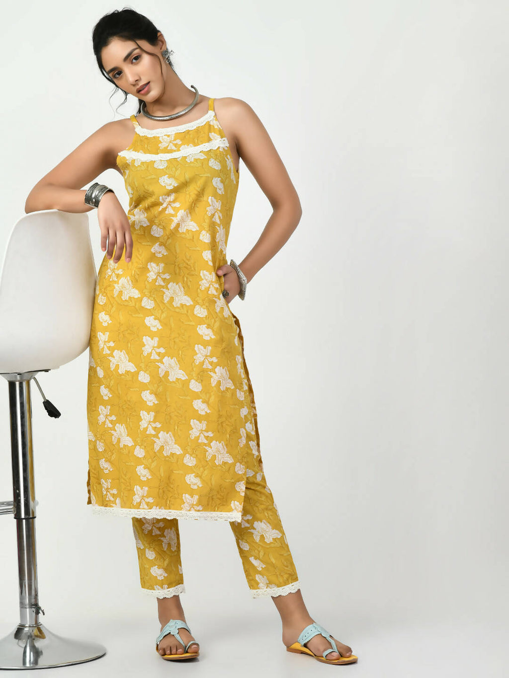 Myshka Women's Yellow Printed Kurta With Trouser | Grocsy