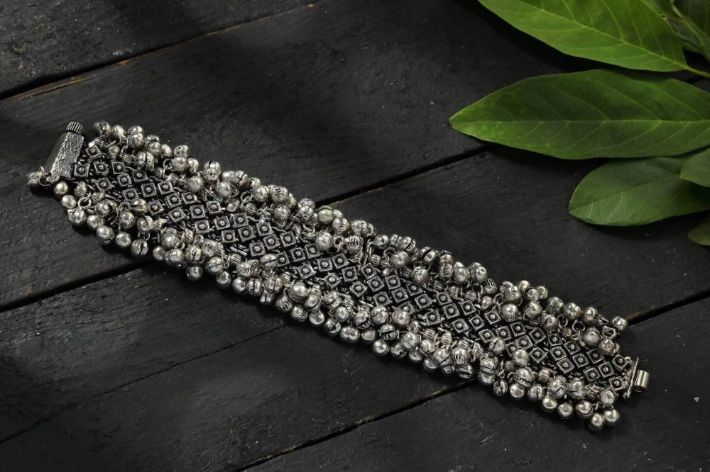 Mominos Fashion Oxidised Silver-Plated Openable Bracelet with Ghungroo (MF0513) | Grocsy