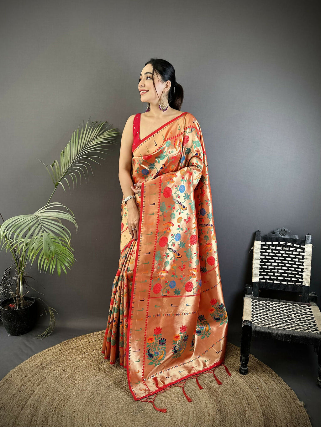 Joban Fashion Reddish Pink Mughal-Inspired Motifs Soft Silk Paithani Saree | Grocsy