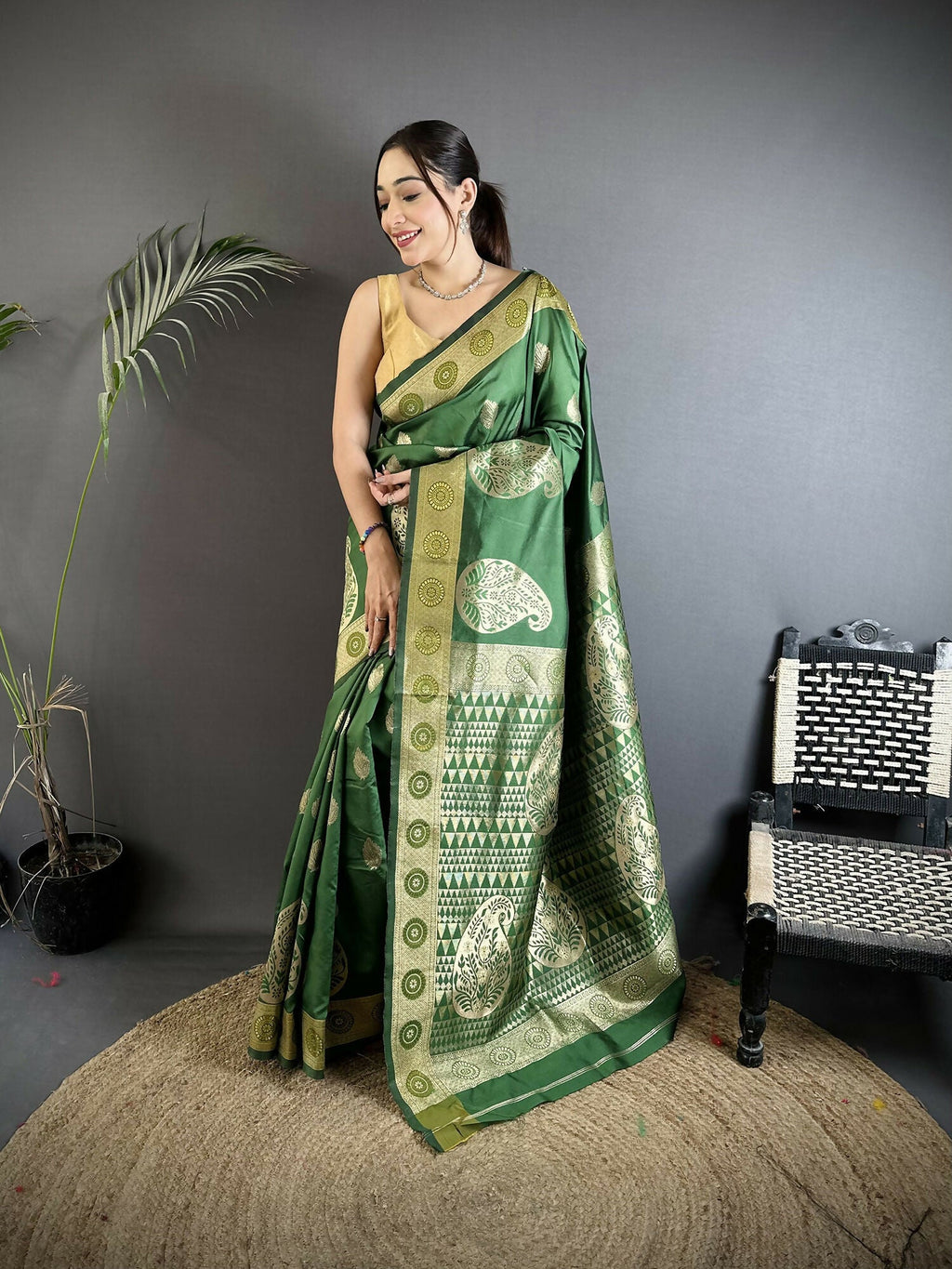 Joban Fashion Green Paisley Soft Silk Banarasi Saree | Grocsy