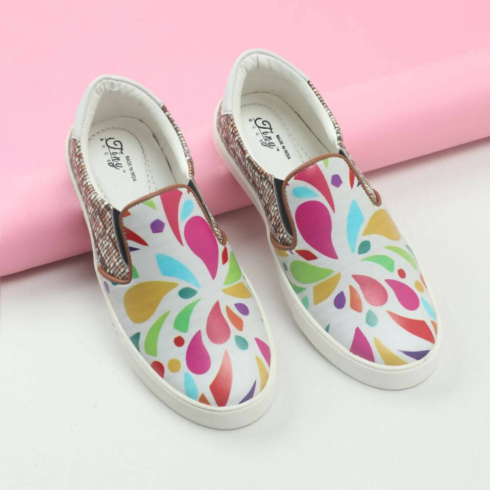 Tiny Bugs Girls Multi Printed Slip Ons Sneakers - White | Grocsy