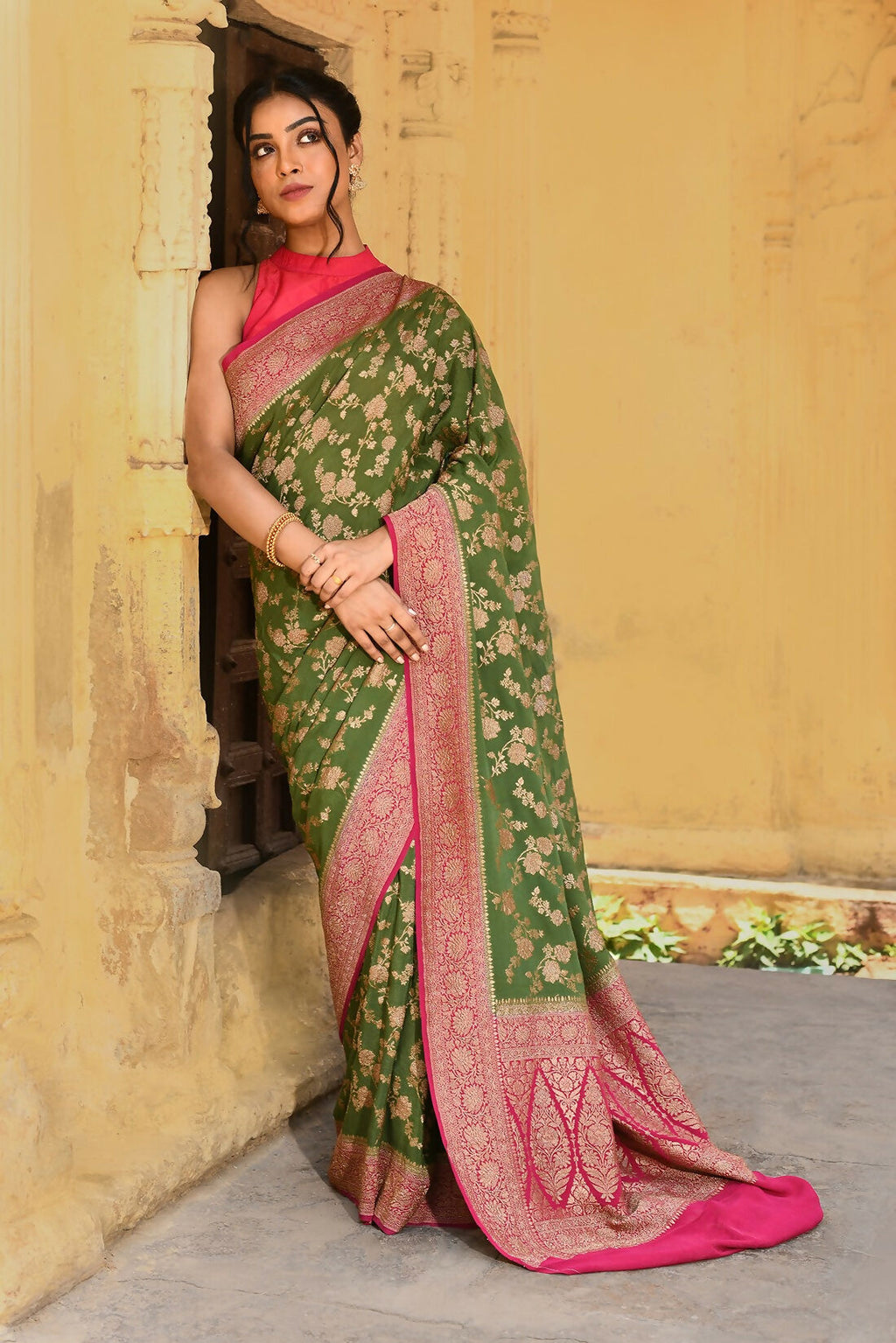 Joban Fashion Green Crepe Chiffon Pure Handloom Banarasi Silk Saree | Grocsy