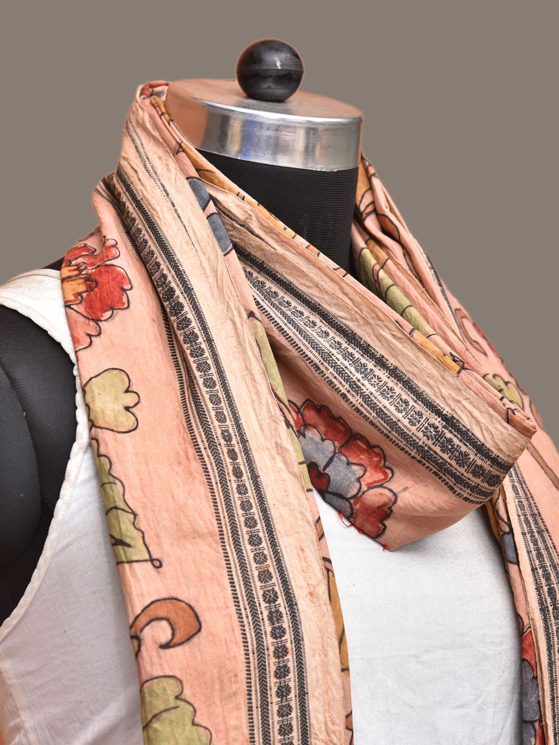 Peach Kalamkari Hand Painted Cotton Handloom Dupatta with Floral Design - Global Threads | Grocsy