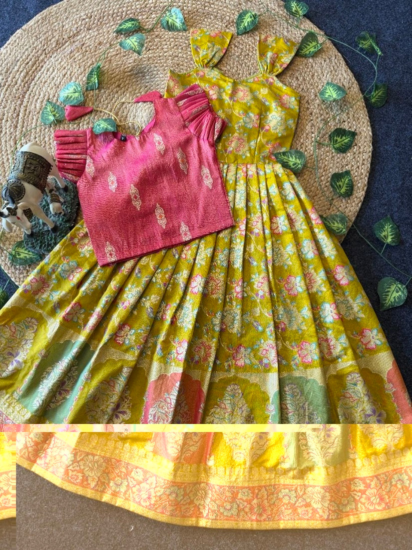 Evanik Festive Wear Green Dola Silk zari and thread weaving Gown With Pink Koti | Grocsy