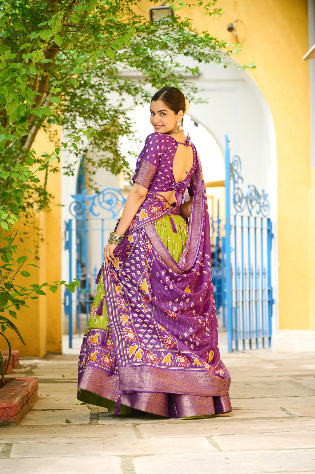DEIANA'S Jacquard With Jari Lining With Print Lehenga Choli - Mehndi | Grocsy