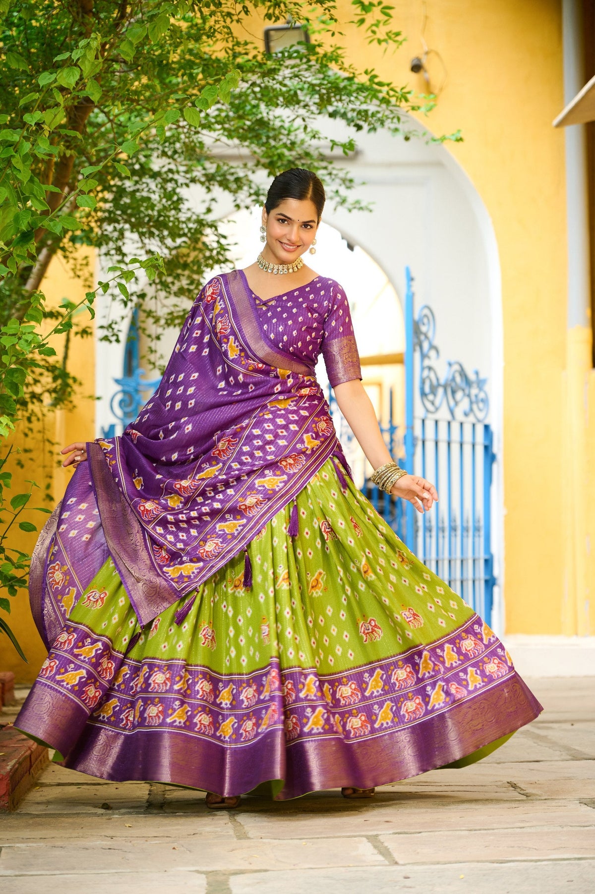 DEIANA'S Jacquard With Jari Lining With Print Lehenga Choli - Mehndi | Grocsy