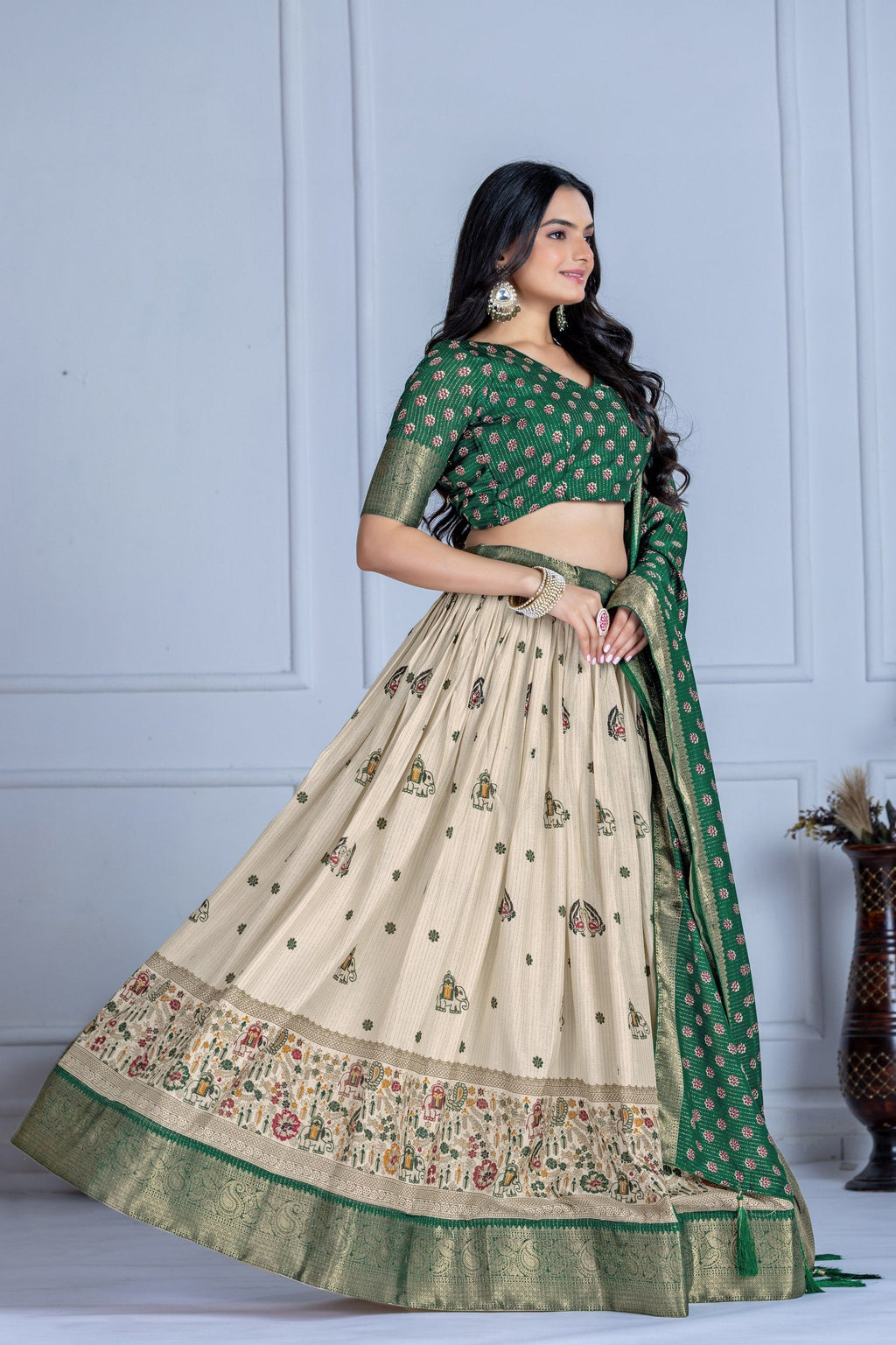 DEIANA'S Jacquard With Jari Print Weaving Lehenga Choli - Off White | Grocsy