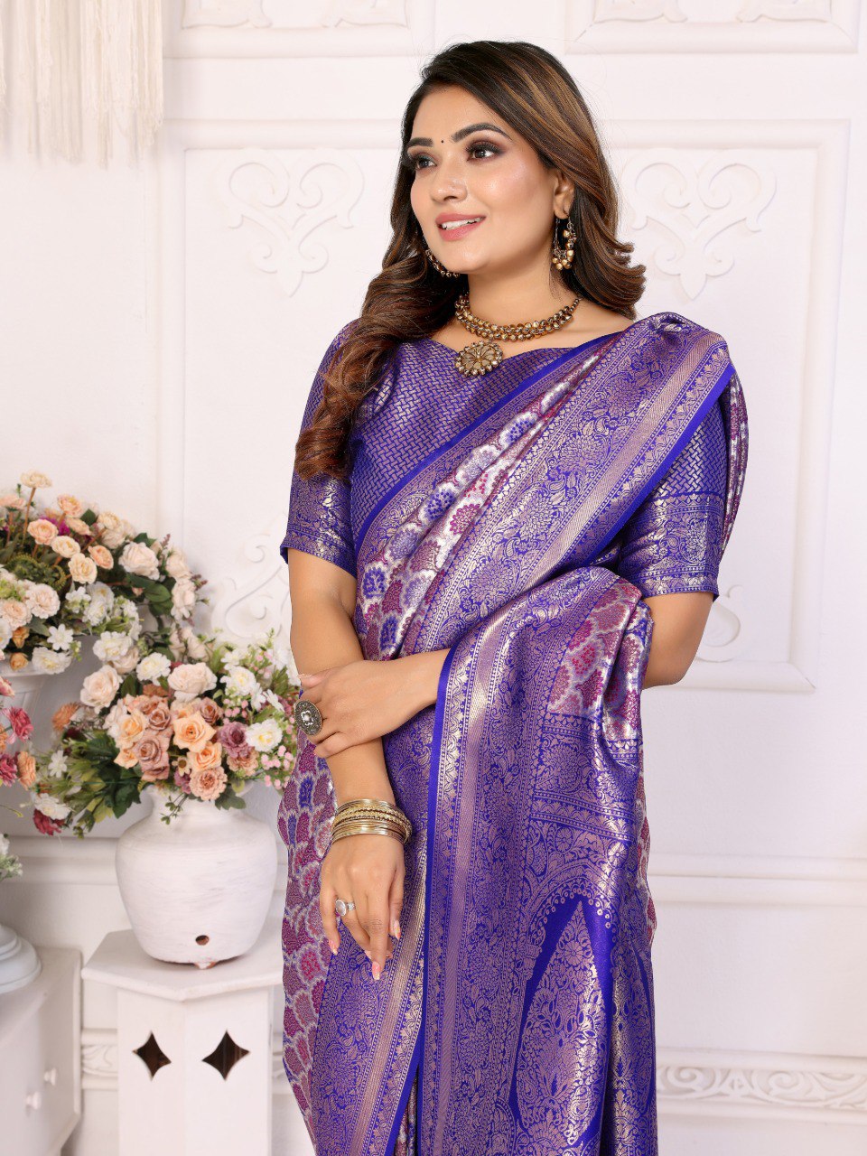 Anaita Lavender Banarasi Chaturi Silk With Weaving Saree With Blouse | Grocsy
