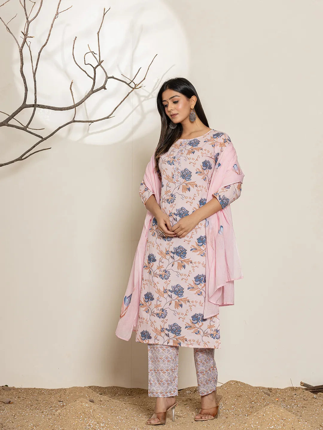 Yufta Pink Cotton Floral Print Kurta Dupatta Set | Grocsy