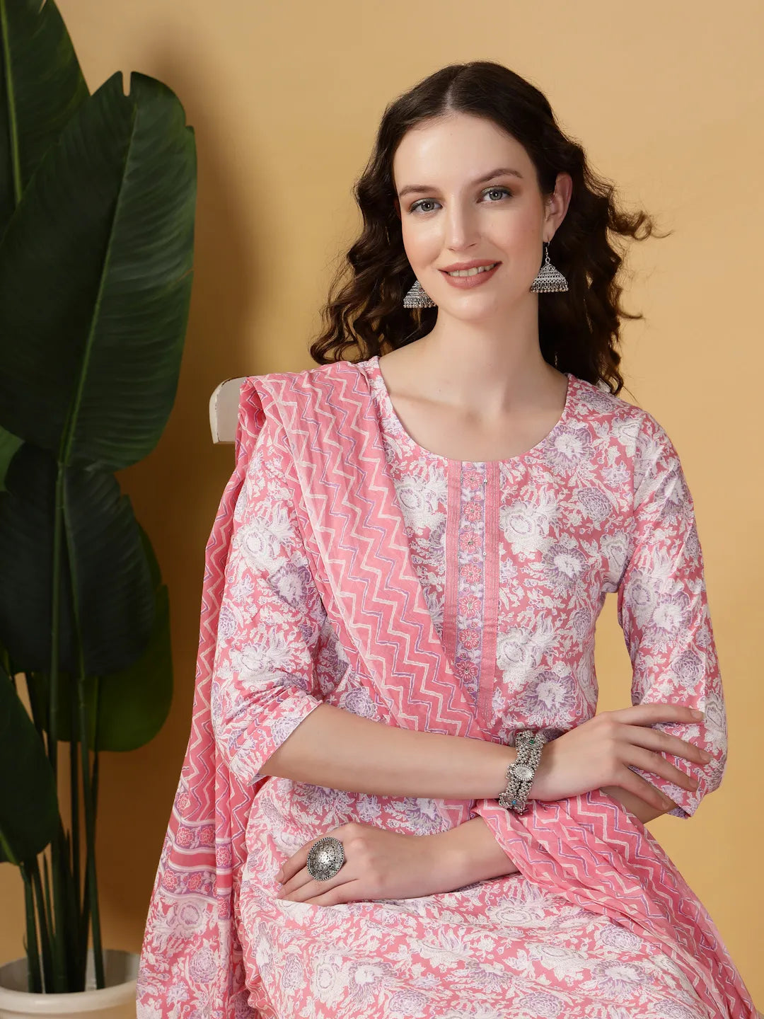 Yufta Pink Floral Print Straight Kurta Trouser Dupatta Set | Grocsy