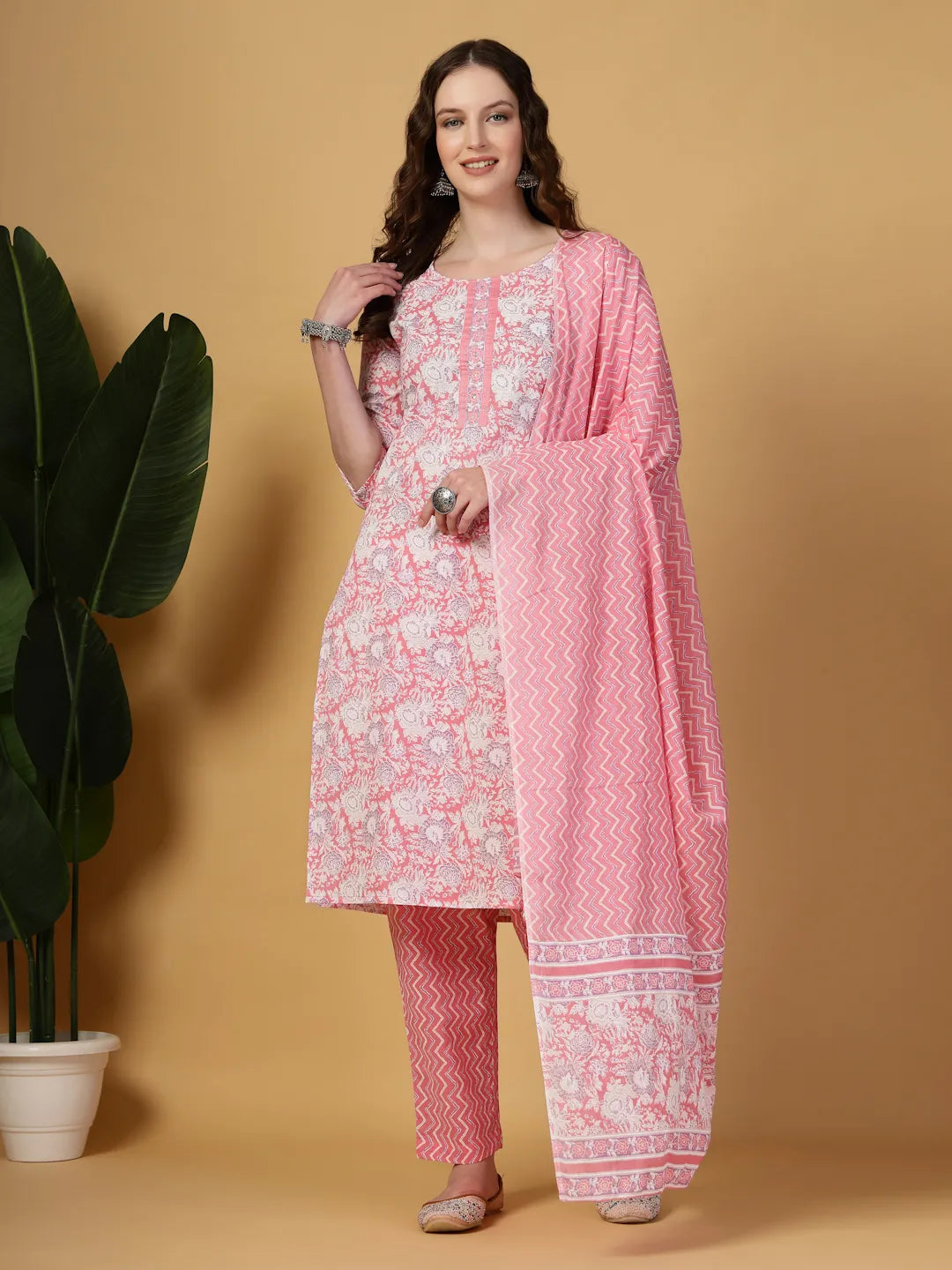 Yufta Pink Floral Print Straight Kurta Trouser Dupatta Set | Grocsy