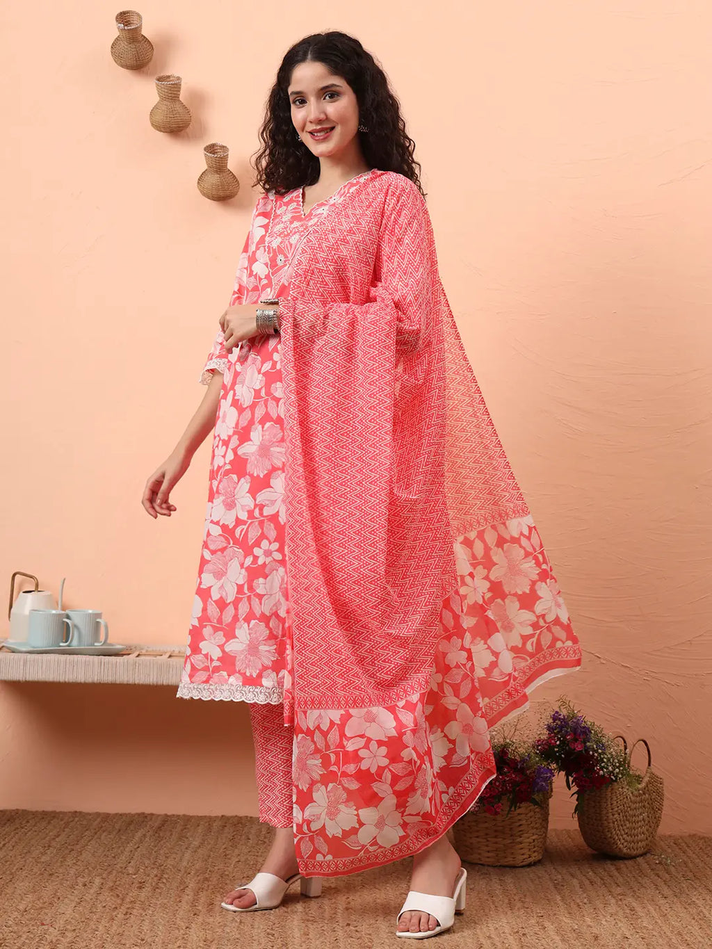 Yufta Pink Pure Cotton Ethnic Motifs Straight Kurta Pant Set | Grocsy
