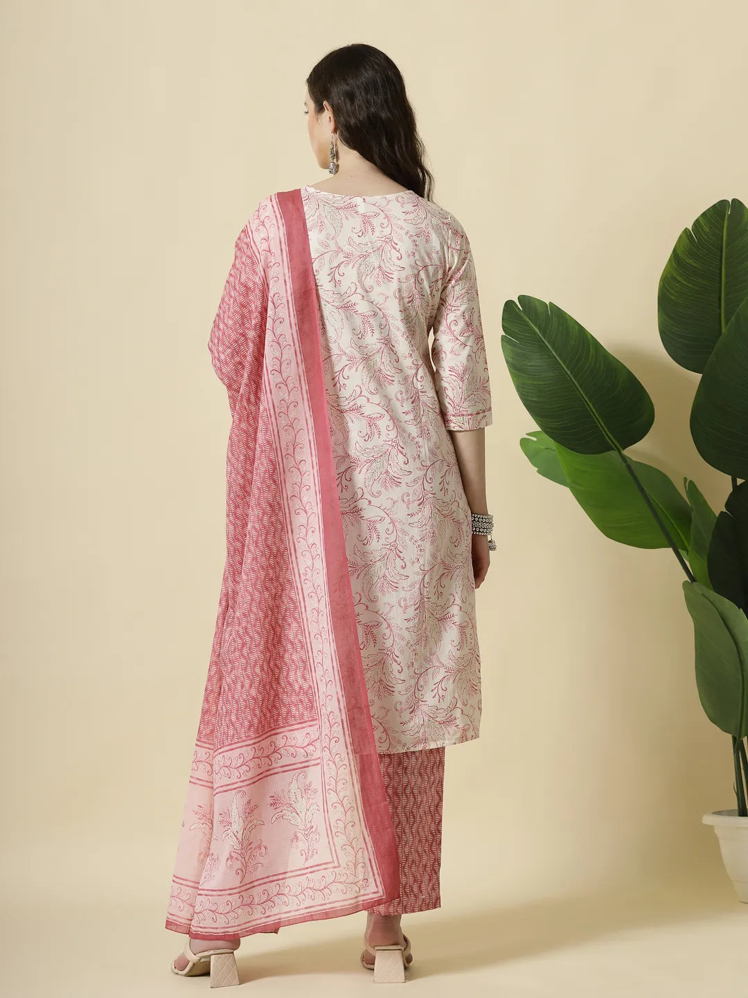 Yufta Pink Pure Cotton PaisleyThread Work Kurta Dupatta Pant Set | Grocsy