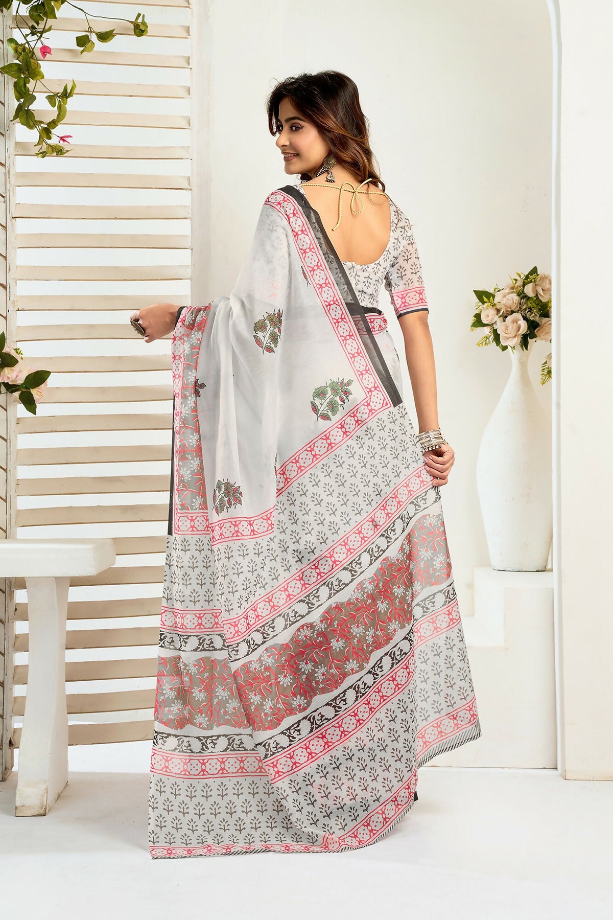 Vastranavya Green Digital Printed Linen Ready To Wear Designer Saree with Unstitched Blouse | Grocsy