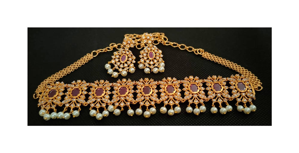 Uncuts & Ruby Neck Choker | Grocsy